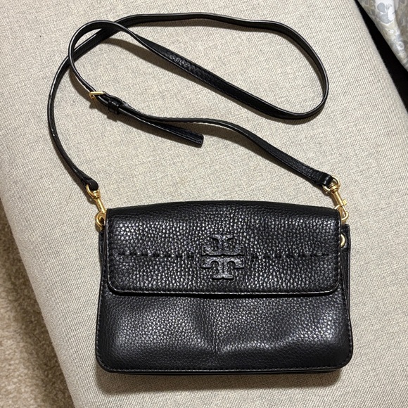 Tory Burch Handbags - Tory Burch Mc Graw Black Pebbled Leather Crossbody Bag